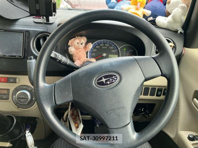 Subaru LUCRA 2013-09 7934927-9