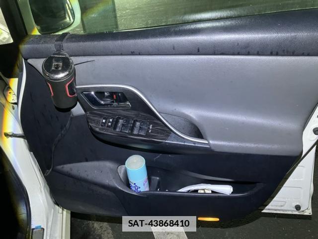 Toyota MARK X ZIO 2011-11 7934685-11