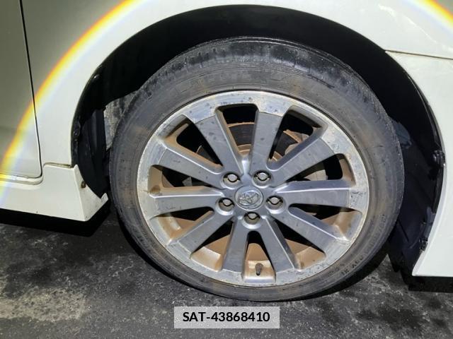 Toyota MARK X ZIO 2011-11 7934685-12