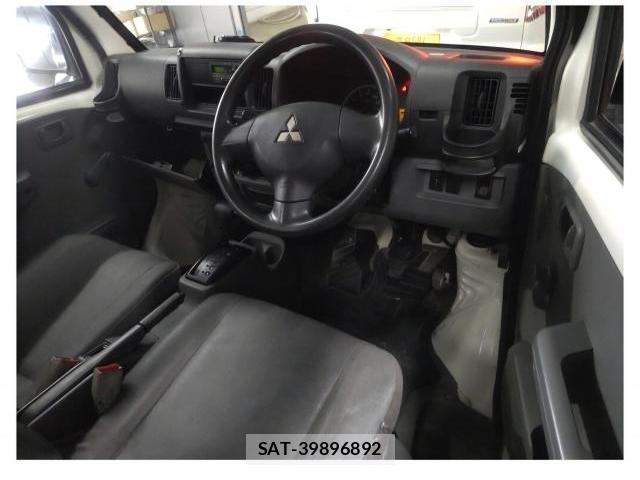Mitsubishi MINICAB VAN 2010-09 7936400-1