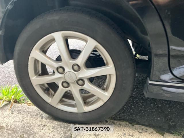 Daihatsu MOVE 2011-07 7936379-5