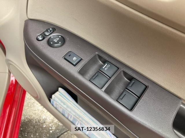 Honda N-ONE 2014-02 7936727-9