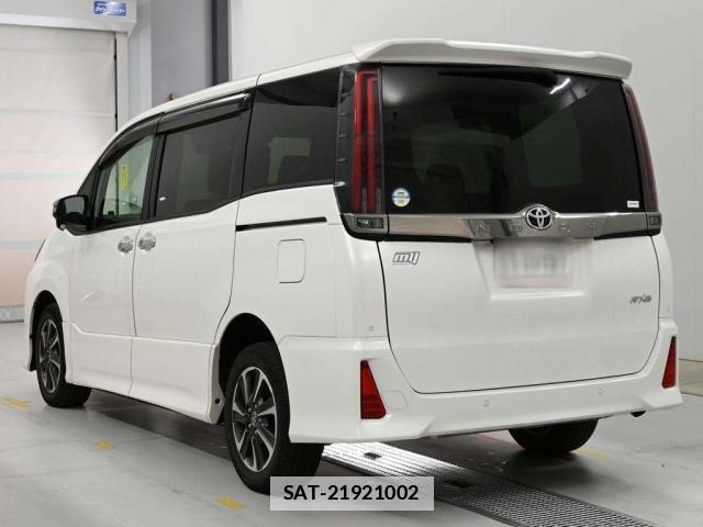Toyota NOAH 2021-04 7936013-7