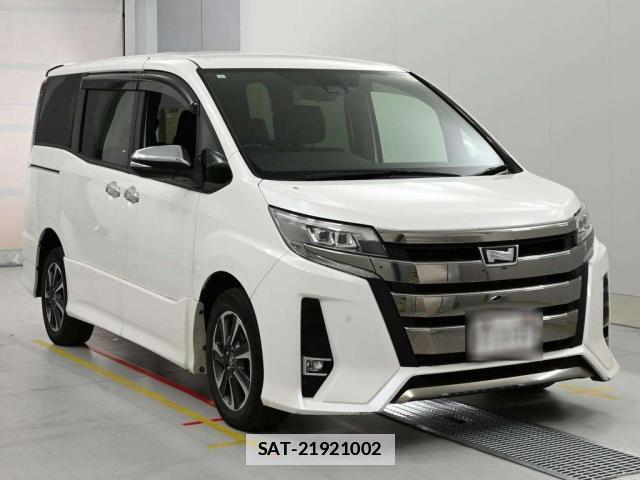 Toyota NOAH 2021-04 7936013-9