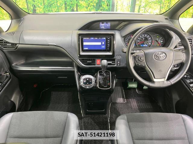 Toyota NOAH 2019-01 7936211-1