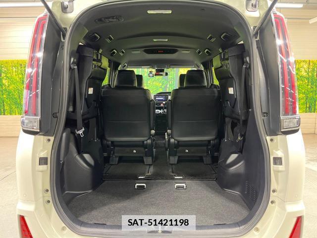 Toyota NOAH 2019-01 7936211-10