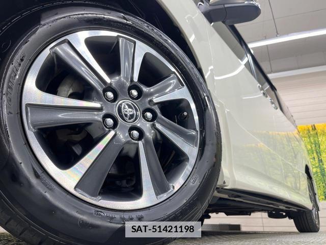 Toyota NOAH 2019-01 7936211-13