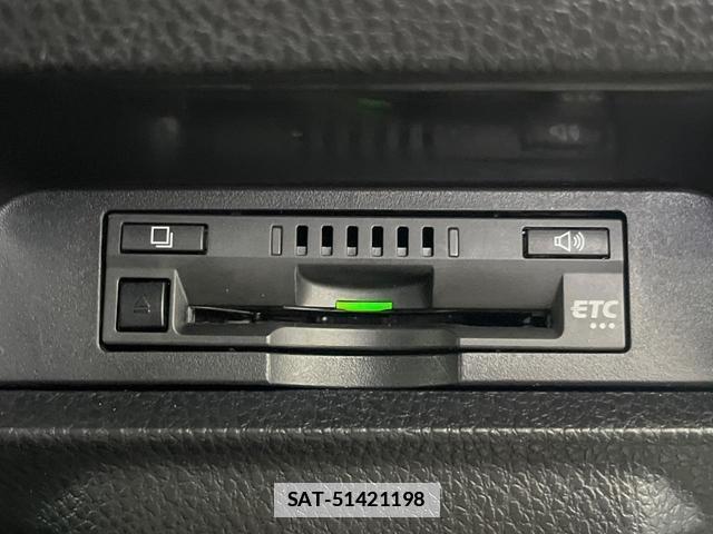 Toyota NOAH 2019-01 7936211-5