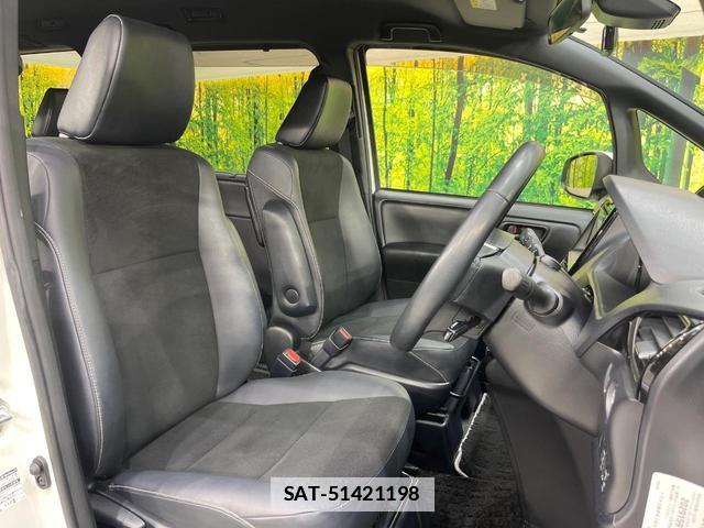 Toyota NOAH 2019-01 7936211-7