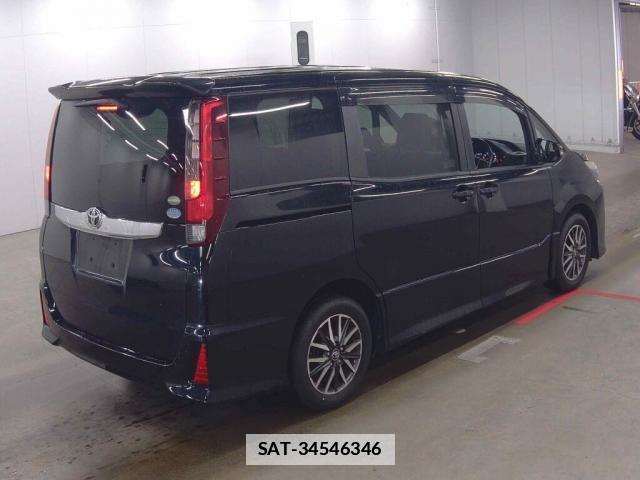 Toyota NOAH 2015-08 7936560-4