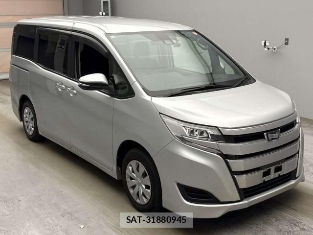 Toyota NOAH 2021-06 7936601-10