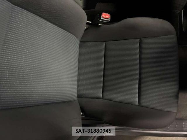 Toyota NOAH 2021-06 7936601-4