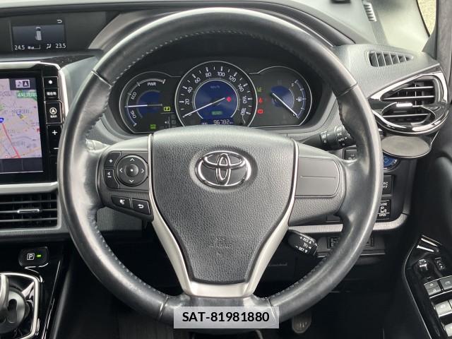 Toyota NOAH 2018-06 7936662-15