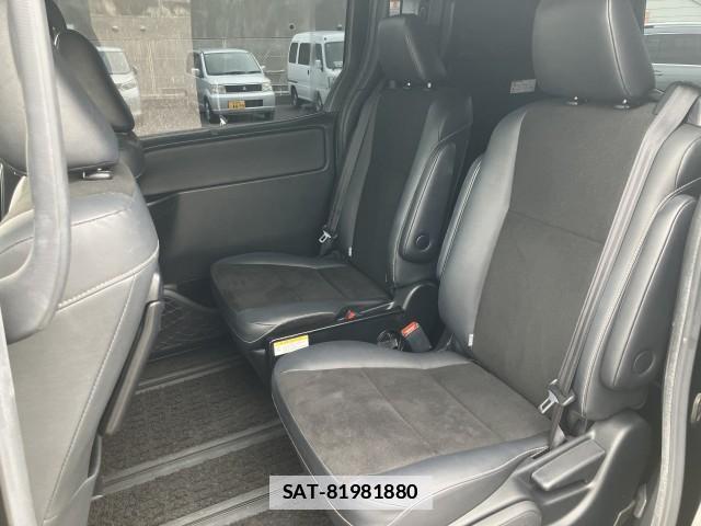 Toyota NOAH 2018-06 7936662-5