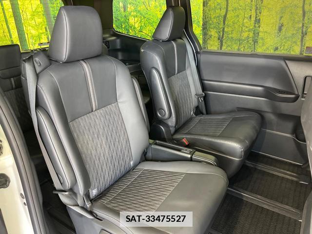 Toyota NOAH 2023-01 7936760-7