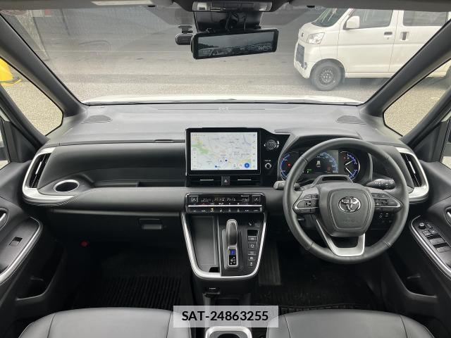 Toyota NOAH 2025-01 7936791-2
