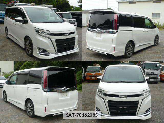 Toyota NOAH 2017-09 7936963-1