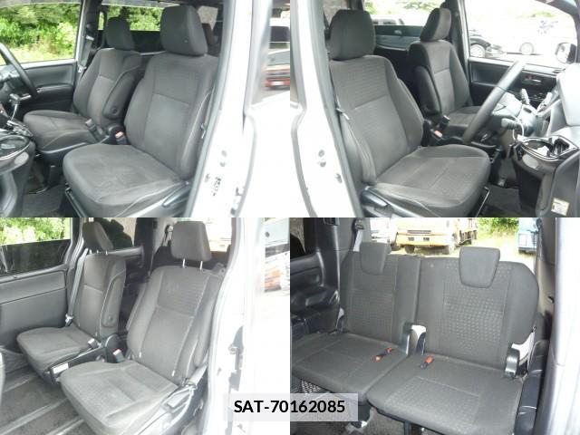 Toyota NOAH 2017-09 7936963-5