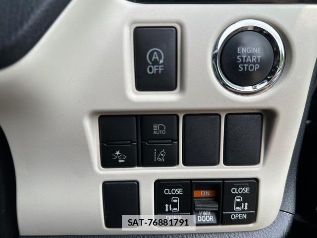 Toyota NOAH 2018-02 7937136-13