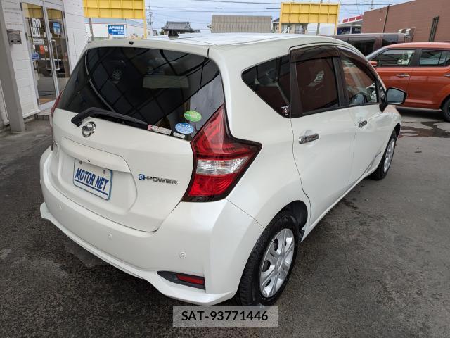 Nissan NOTE 2017-05 7935262-1