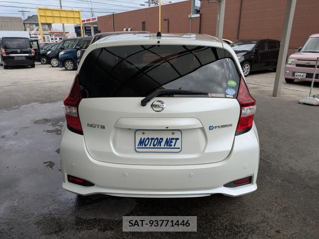 Nissan NOTE 2017-05 7935262-13