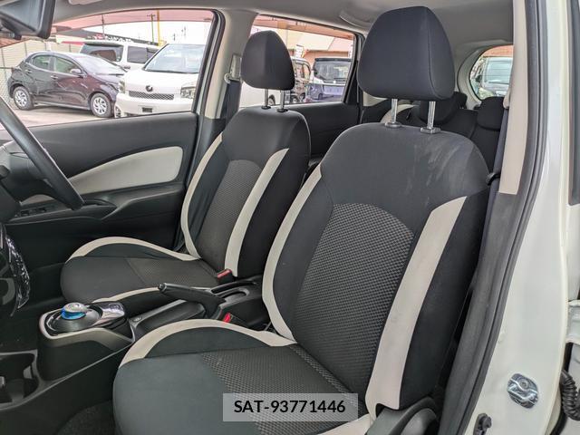 Nissan NOTE 2017-05 7935262-5