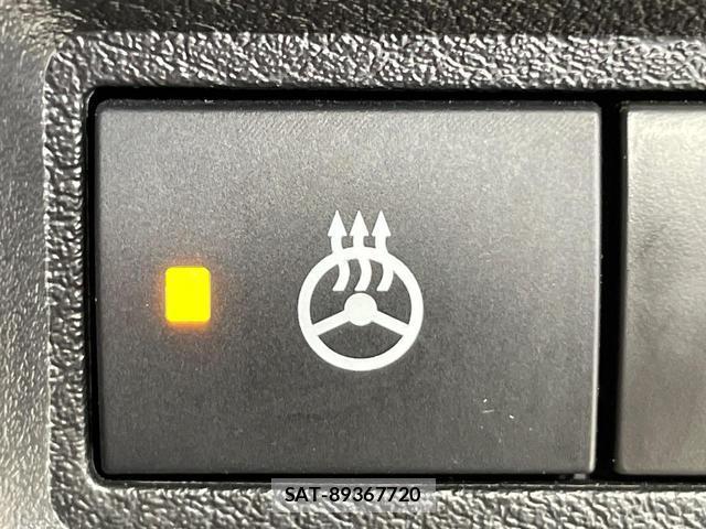 Nissan NOTE 2021-05 7935938-5