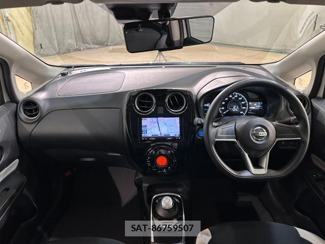 Nissan NOTE 2018-06 7936311-4