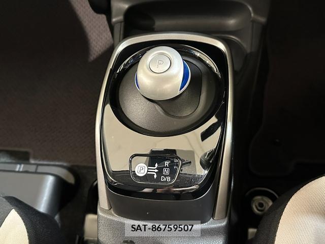 Nissan NOTE 2018-06 7936311-8