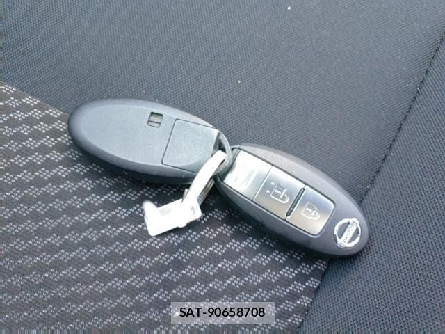 Nissan NOTE 2018-07 7936344-14