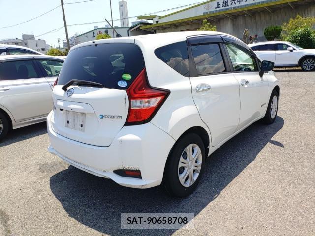 Nissan NOTE 2018-07 7936344-4