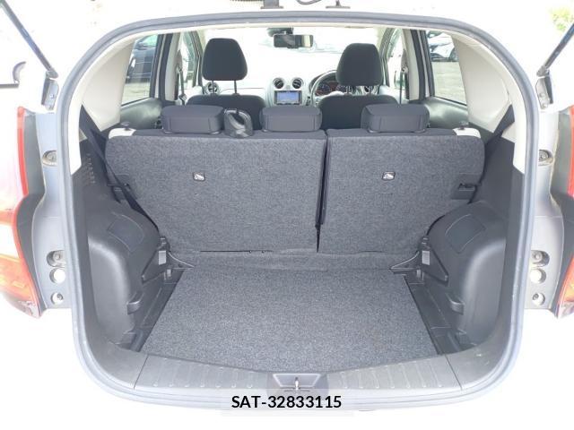 Nissan NOTE 2017-06 7936357-7