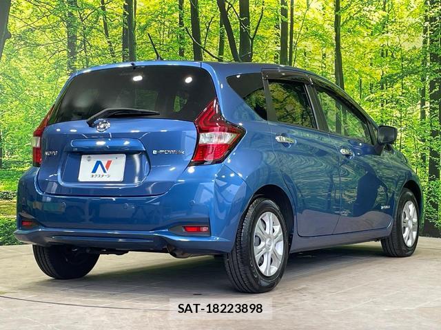Nissan NOTE 2018-01 7937045-16