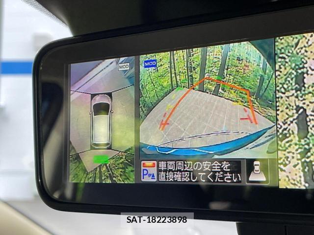 Nissan NOTE 2018-01 7937045-3