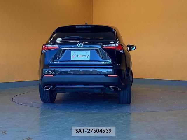 Lexus NX 2016-06 7937075-7
