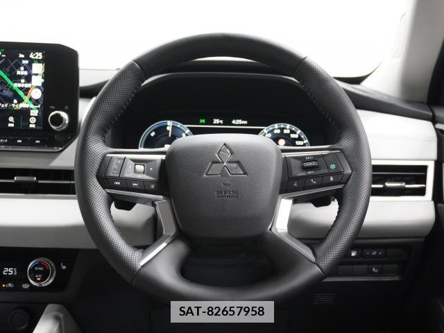 Mitsubishi OUTLANDER PHEV 2022-03 7936302-3