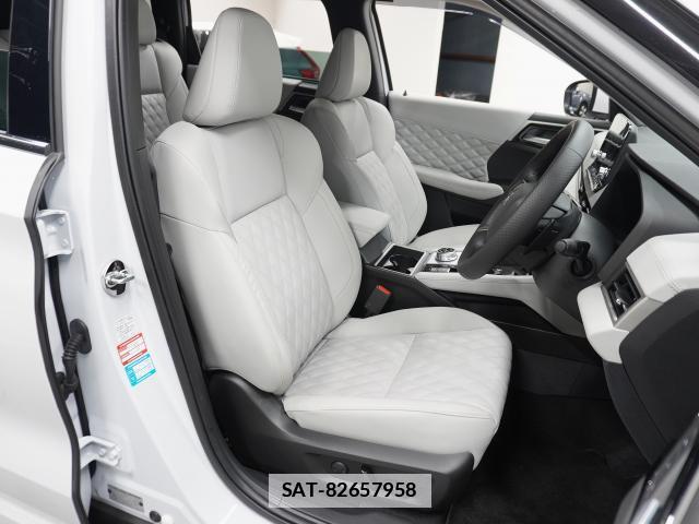 Mitsubishi OUTLANDER PHEV 2022-03 7936302-9