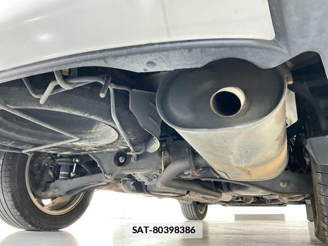 Mitsubishi OUTLANDER 2015-12 7936641-10