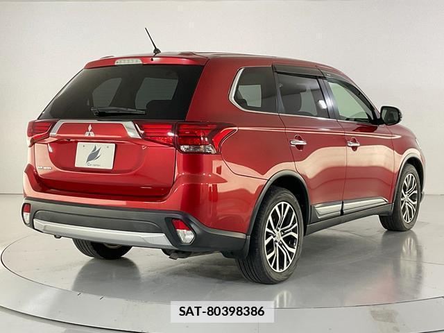 Mitsubishi OUTLANDER 2015-12 7936641-6