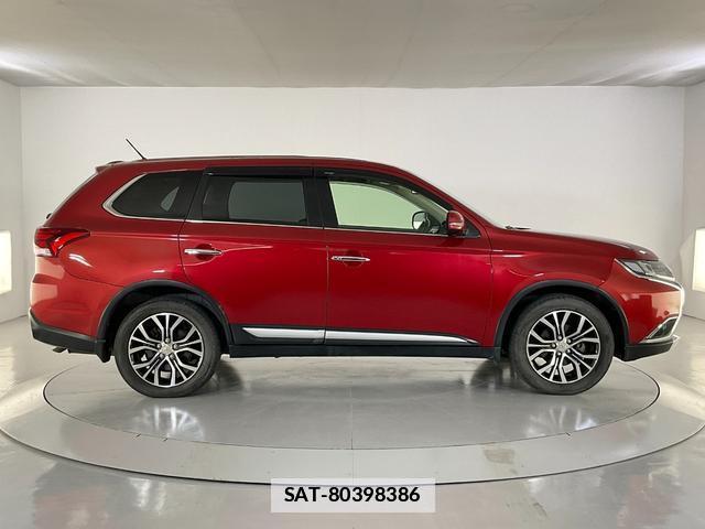 Mitsubishi OUTLANDER 2015-12 7936641-7