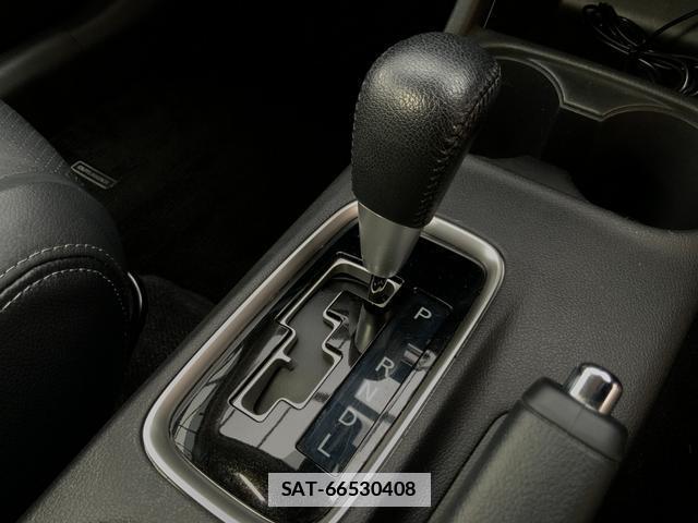 Mitsubishi OUTLANDER 2015-12 7936642-18