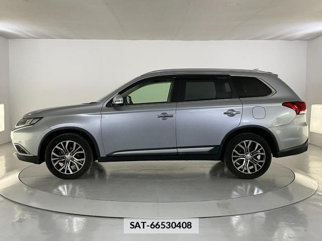 Mitsubishi OUTLANDER 2015-12 7936642-3