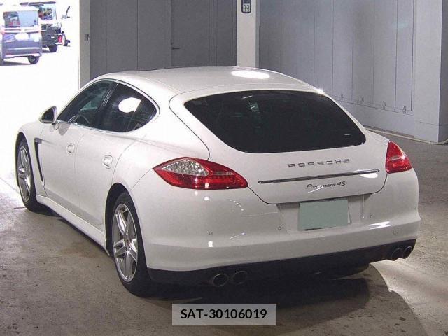 Porsche PANAMERA 2010-04 7936472-4