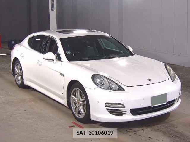 Porsche PANAMERA 2010-04 7936472-5