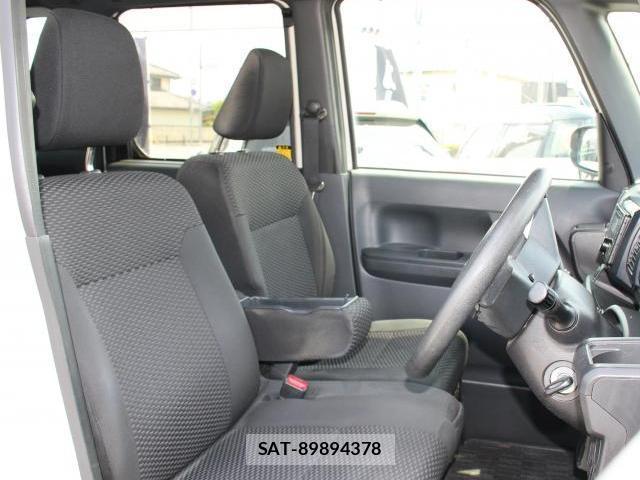 Toyota Pixis Mega 2018-09 7934375-8