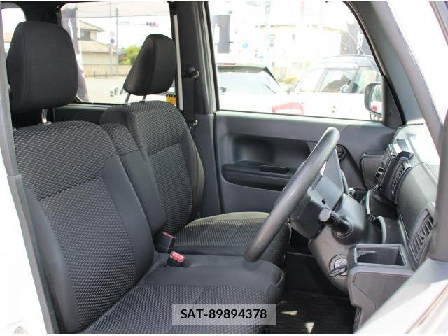 Toyota Pixis Mega 2018-09 7934375-9