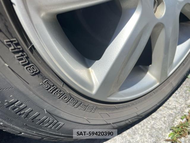 VolksWagen POLO 2012-03 7934641-13