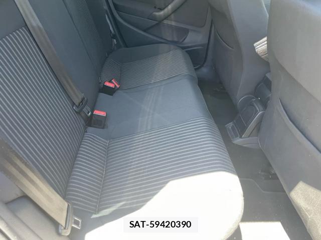 VolksWagen POLO 2012-03 7934641-14