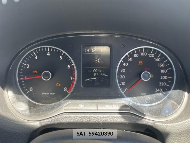 VolksWagen POLO 2012-03 7934641-17