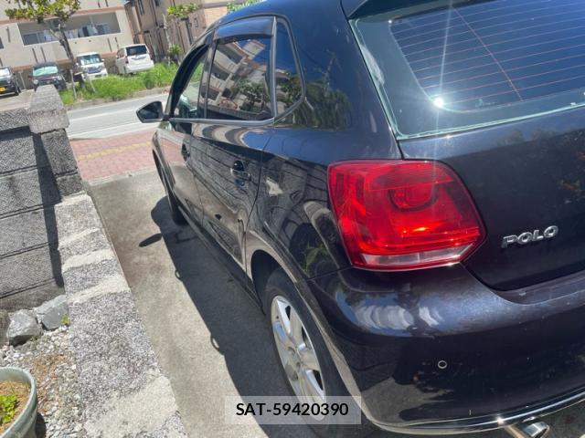 VolksWagen POLO 2012-03 7934641-5